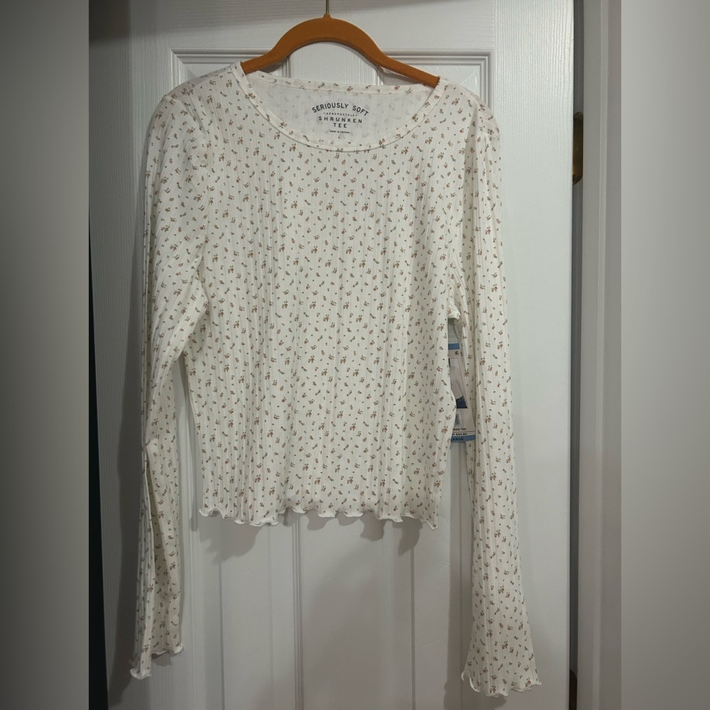 Aeropostale White Floral Tee NWT
